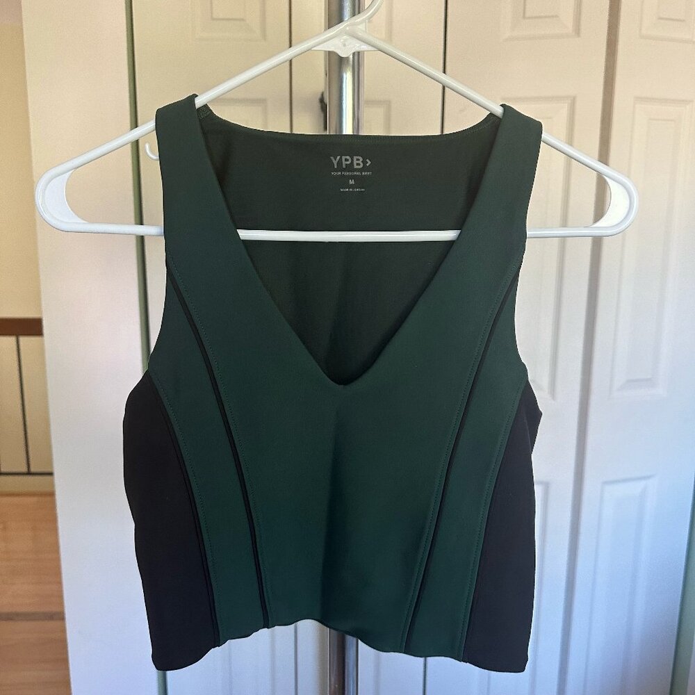 A&F YPB sculptLUX Long Line V-Neck Sports Bra (Size Medium; Forest Green & Black